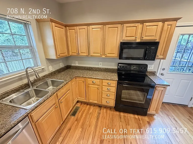 708 N 2nd St — Photo 9
