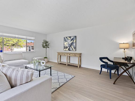 5th image of 1664 Berrywood Dr
