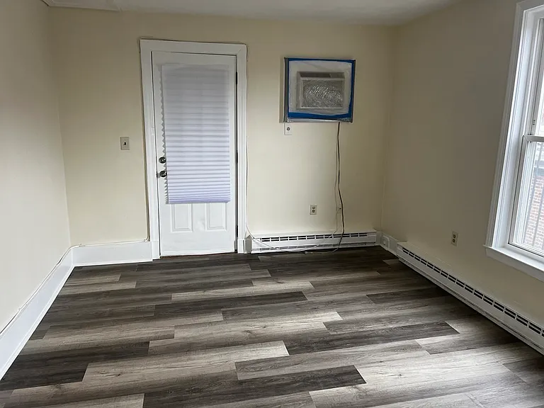 452 Main St #3 — Photo 5