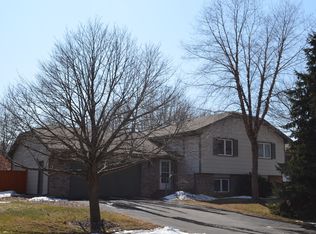 5687 Lost Horizon Cir SE, Prior Lake, MN 55372