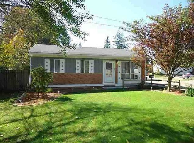1st image of 401 E Bidwell Ave