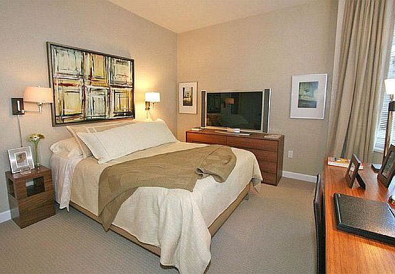 5th image of 320 W 38th St APT 1406