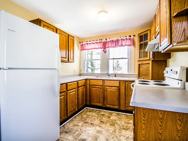 33 Welch Point Rd — Photo 12