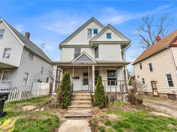 345 12th St, Elyria, OH 44035