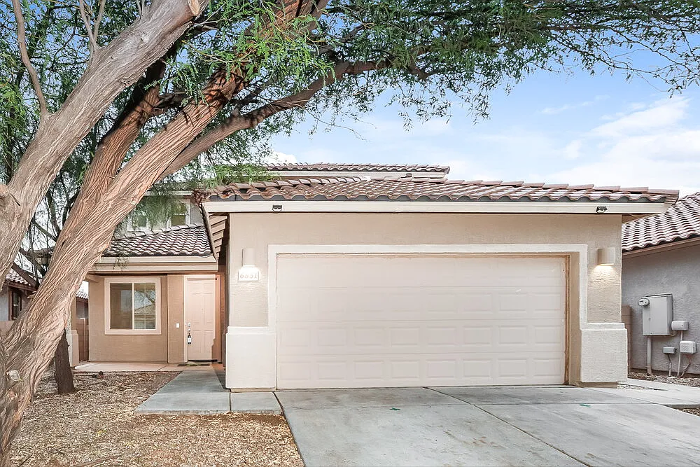 4 bed, 3.5 bath, 2247 sqft, $2,190 — Photo 1