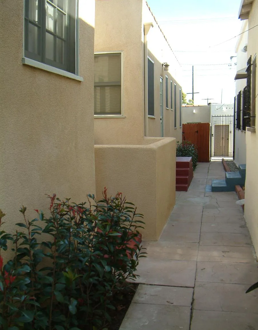 1 bed, 1015 sqft, $2,650 — Photo 3