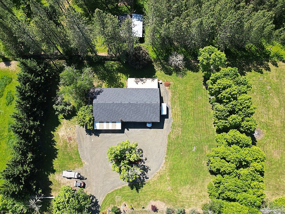 1st image of 372 Osage Dr