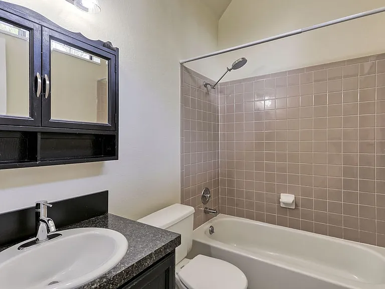 1601 W Swallow Rd #1G — Photo 23