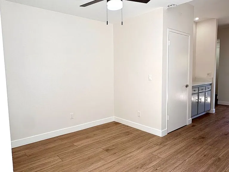 9939 Topanga Canyon Blvd — Photo 52