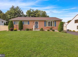 809 Whitner Rd, Reading, PA 19605