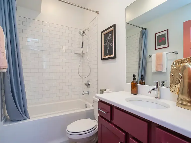1069 E Trinity Ln — Photo 7