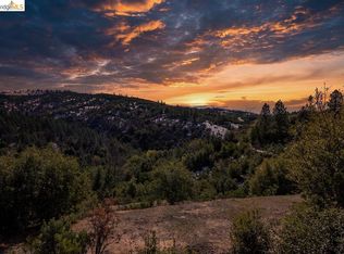 5776 Prospector Ln, Murphys, CA 95247