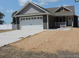 415 W Main St, Williamsville, IL 62693