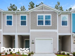 627 Cherry Ridge Dr, Orange Park, FL 32065