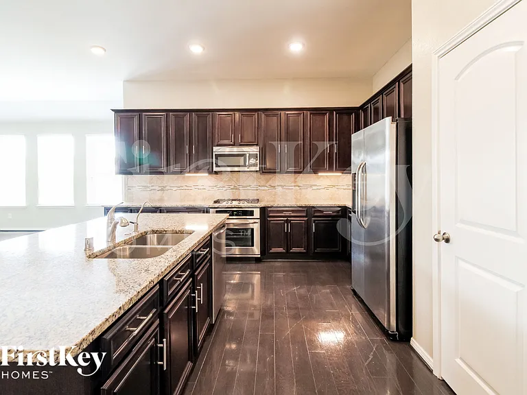 4410 Brenta Mountain Ln — Photo 9