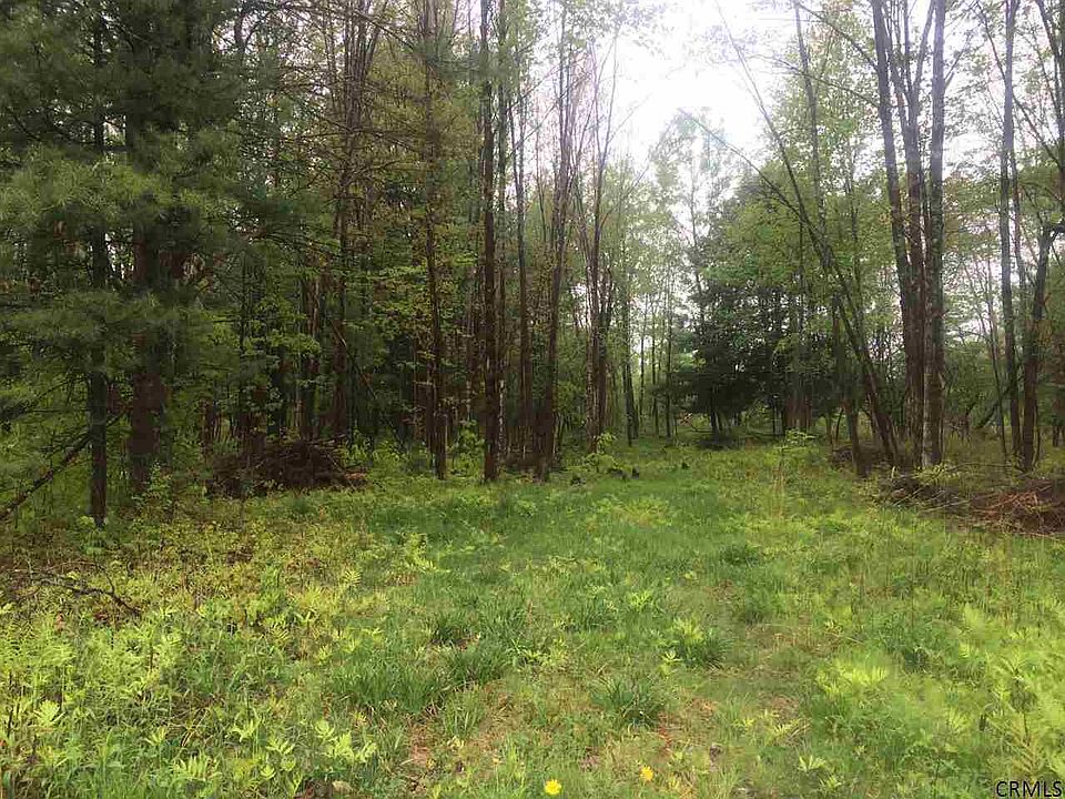 2nd image of 571 Fayville Rd