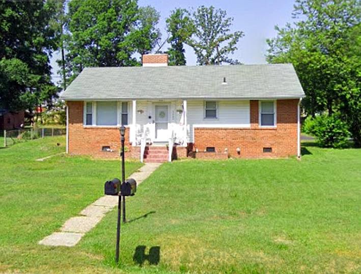 Welcome to your new home at 5400 Raleigh!