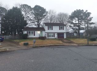 1029 Bowling Green Trl, Chesapeake, VA 23320