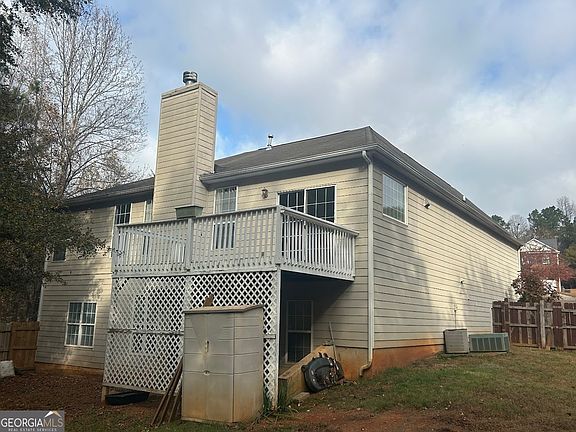 3rd image of 3220 Waterplace Cv