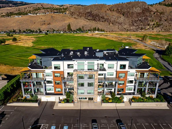 651 Dunes Dr #302, Kamloops, BC V2B 0K2