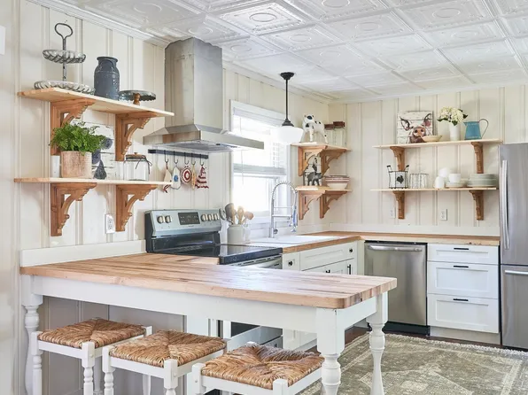 705 Graves St, Kernersville, NC 27284