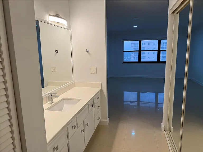 5100 N Ocean Blvd #1504 — Photo 17