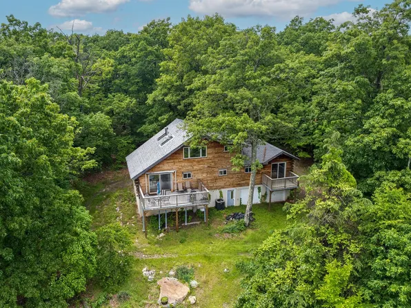 74 Arran Ln, Hedgesville, WV 25427