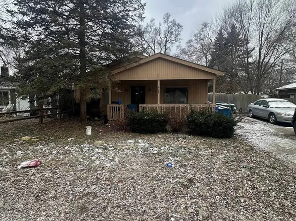 3187 Woodlawn Ave, Commerce Township, MI 48390