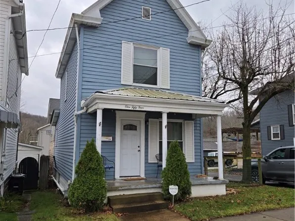 154 E Elm St, Waynesburg, PA 15370