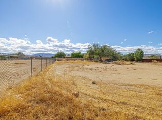Avenue R14, Palmdale, CA