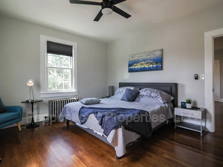 519 E Main St #1-8 — Photo 6