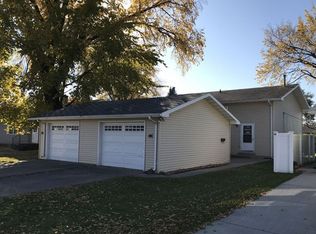 2225 7th Ave N #2225, Grand Forks, ND 58203