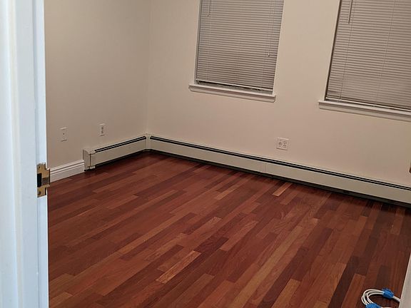 4th image of 1131 Commonwealth Ave APT 3