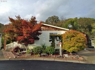 512 Shadow Ranch Ln, Roseburg, OR 97470