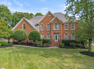 208 Winter Brook Ln, Simpsonville, SC 29681