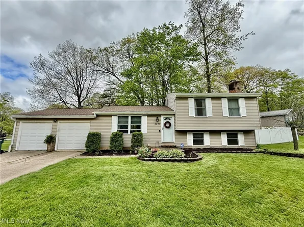 4236 Meadowlark Trl, Stow, OH 44224
