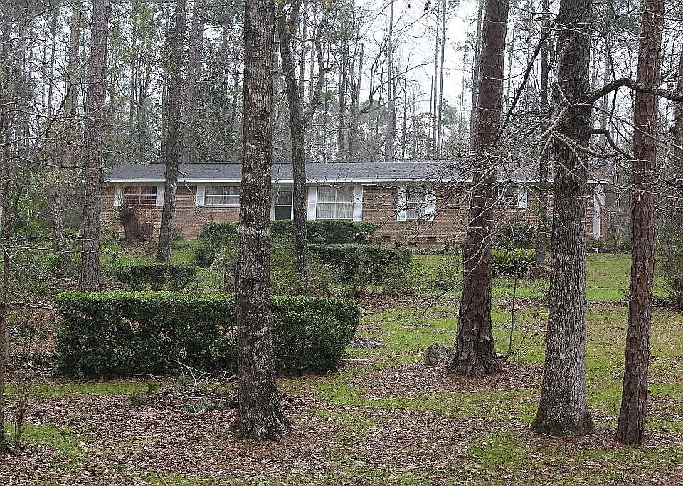712 Forest Blvd - Front