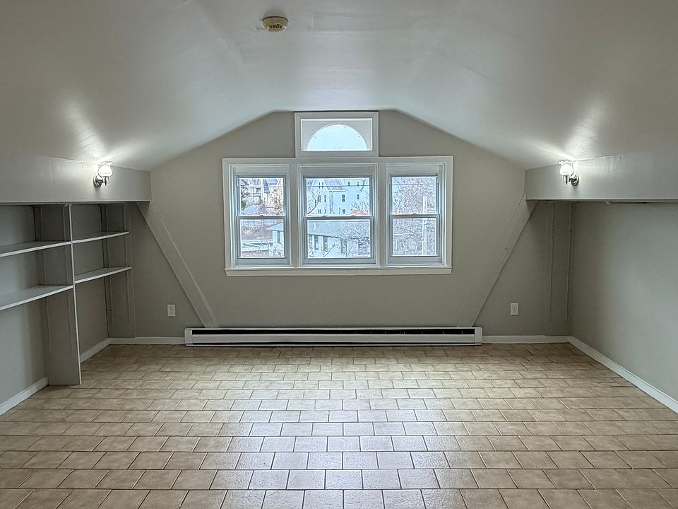 1st image of 857 Whalley Ave #3