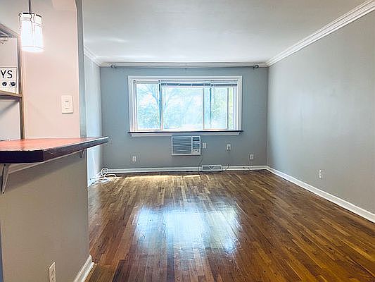 1st image of 3801 Cypress Ave #1