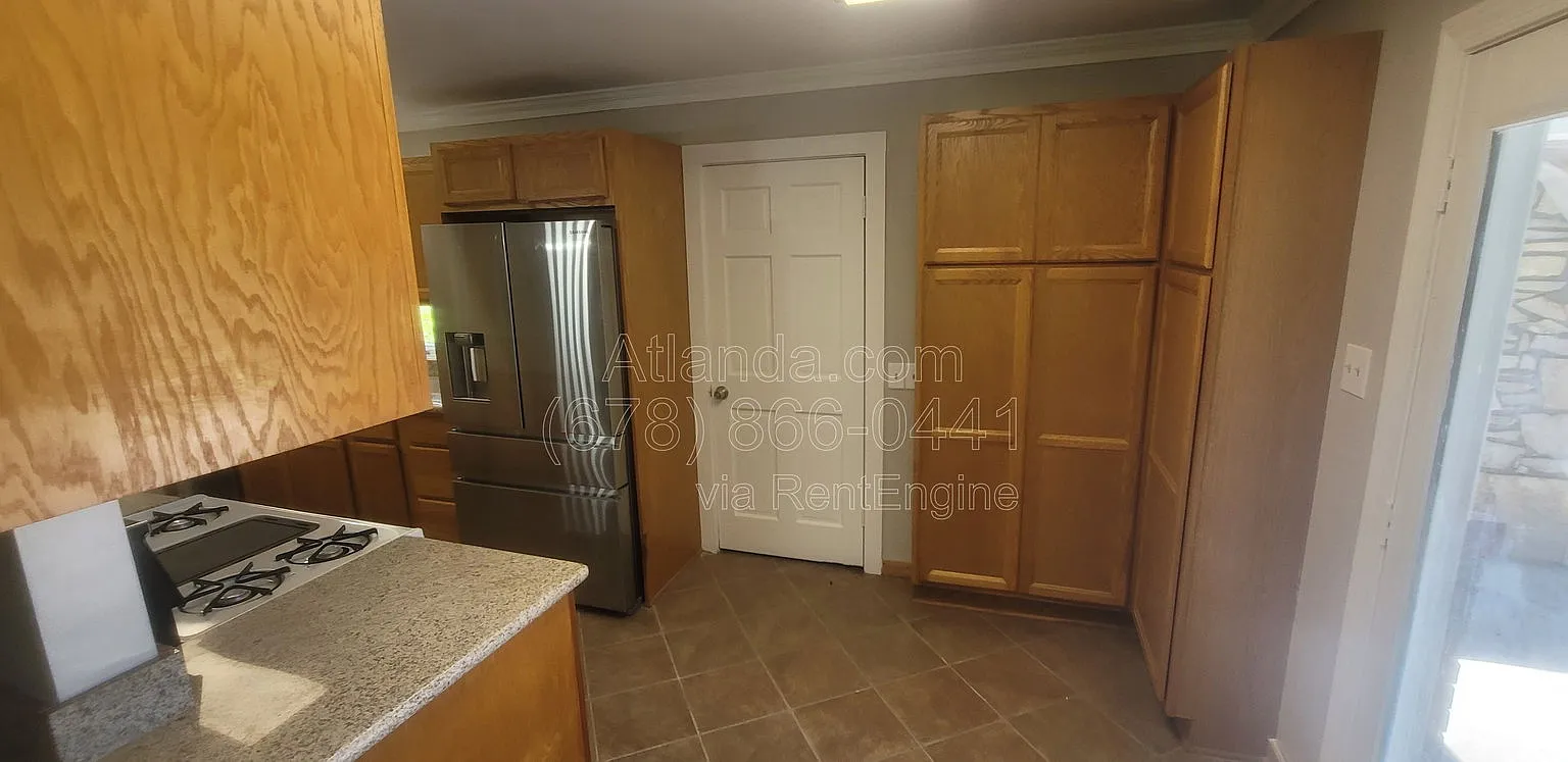 4 bed, 2.0 bath, 1530 sqft, $2,625 — Photo 4