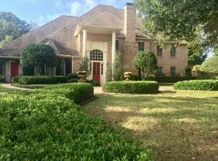 6901 Hollytree Cir, Tyler, TX 75703