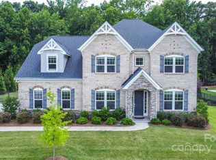 212 Hollyhock Dr, Matthews, NC 28104