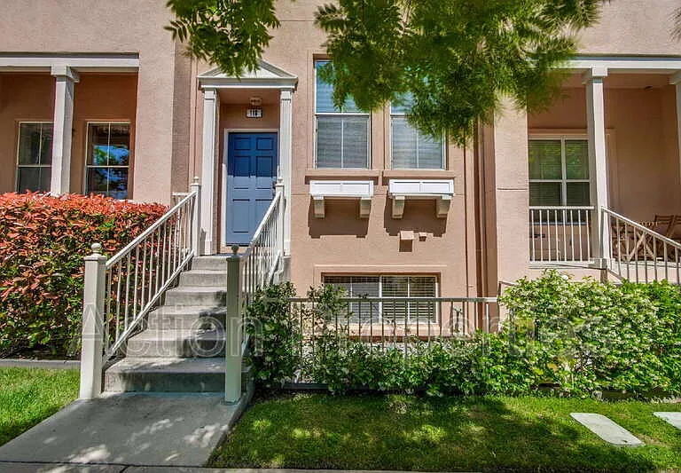118 Pacchetti Way — Photo 2