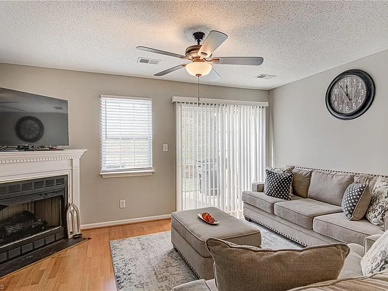 3030 Kensington Pl — Photo 15