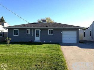6308 Marina Dr, Clay, MI