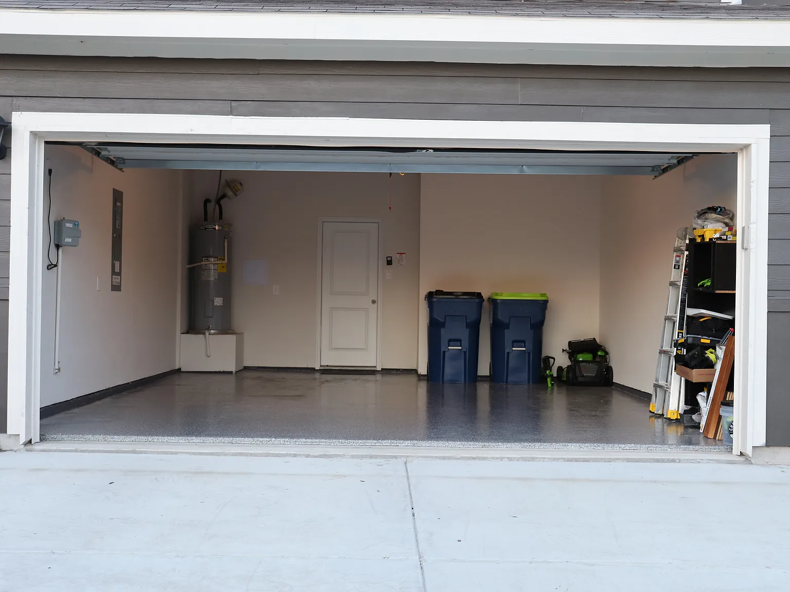 6303 Shearwater Rd — Photo 2