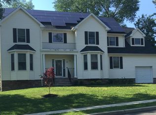35 Adams St, Lakewood, NJ