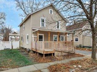 9 Murdock Ave, Glens Falls, NY 12801
