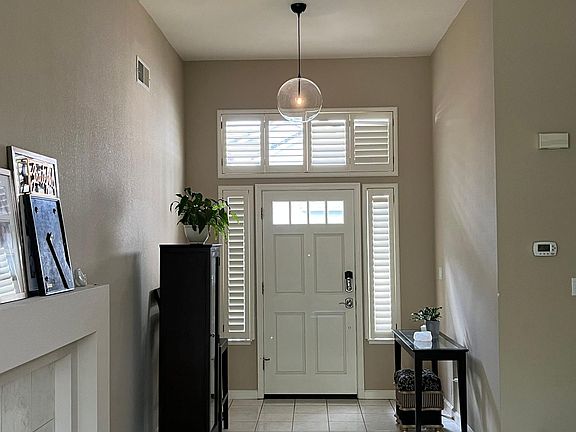 5th image of 500 Chatelaine Ct