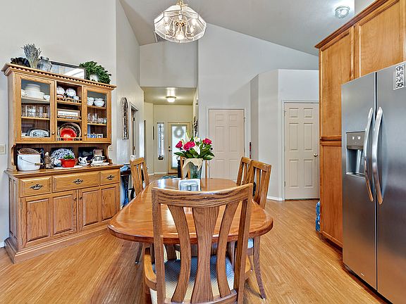 4th image of 2646 Parkwood Village Ln